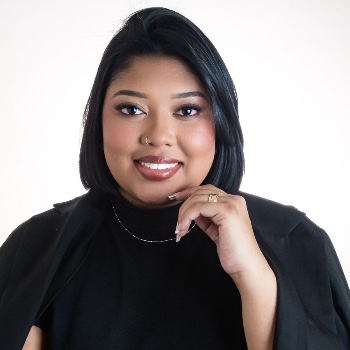 Dyane Souza Nail Designer